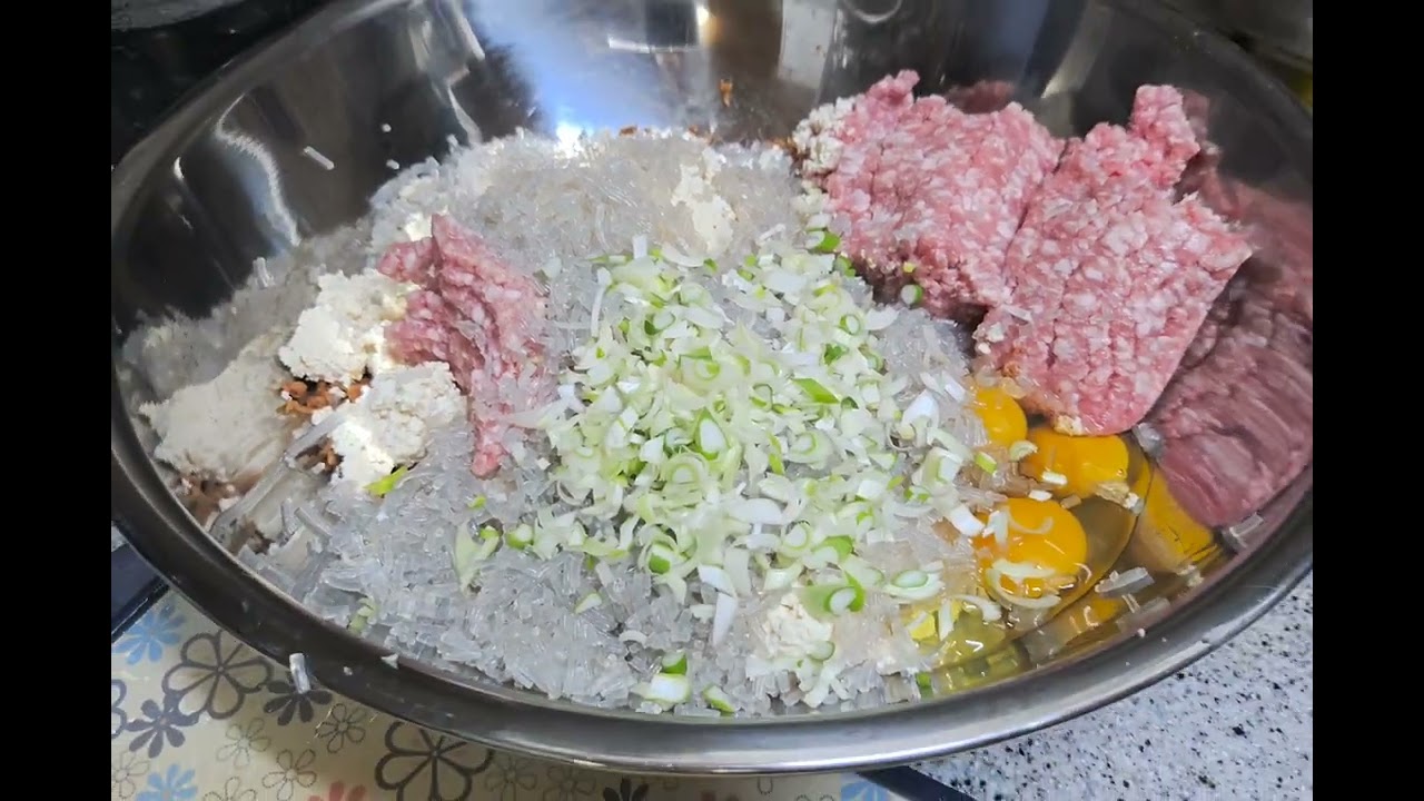할머니의 김치 만두