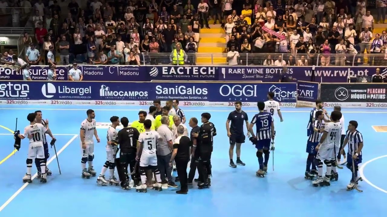Oquei clube de Barcelos - FC Porto, com final quente entre adeptos e jogadores