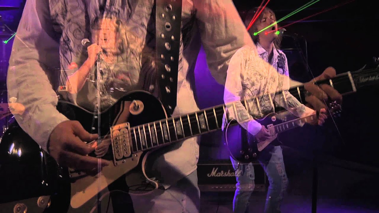 Sweet Cheater perform Time Bomb on Don Odell's Legends