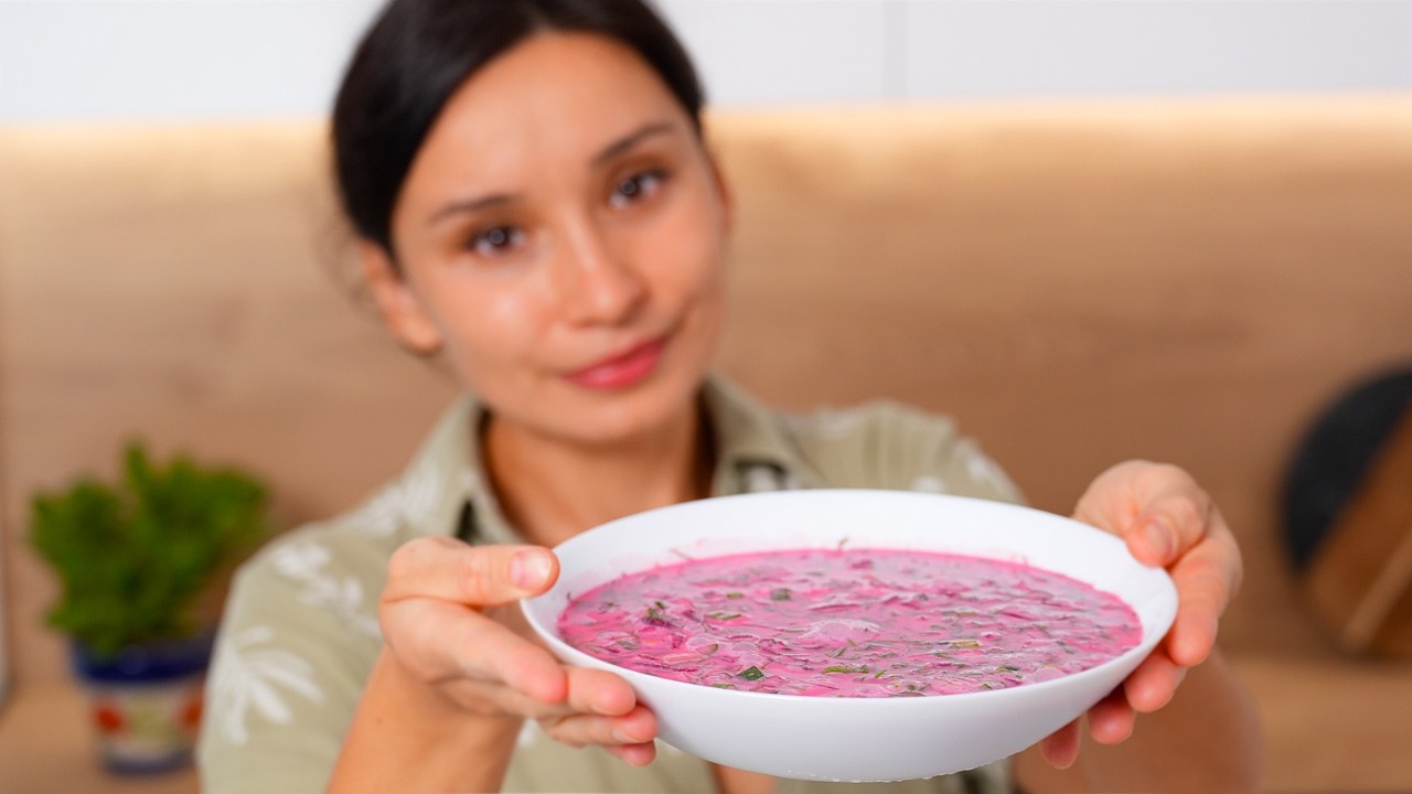 НИКОГДА бы не подумала, что это настолько ВКУСНО! Холодный БОРЩ 🔥 Литовский холодник с буряком!