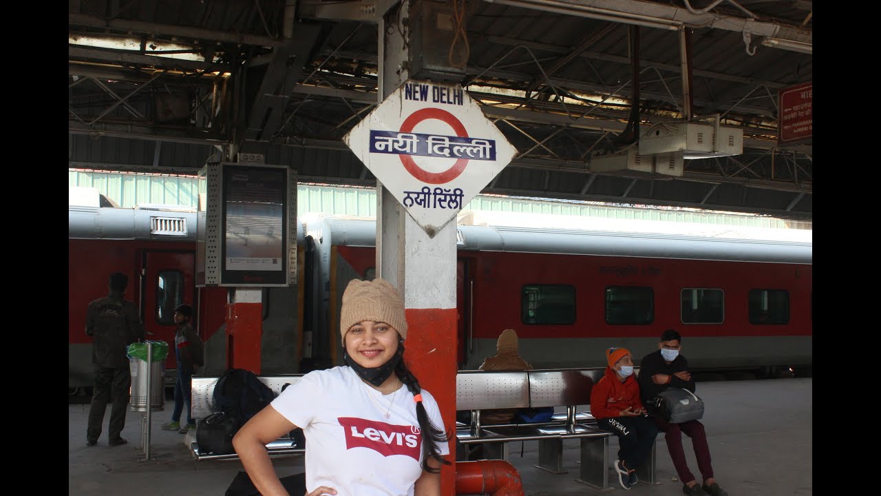 My 28hrs Train journey Bandra to Chandigarh | Our bag got lost 😥