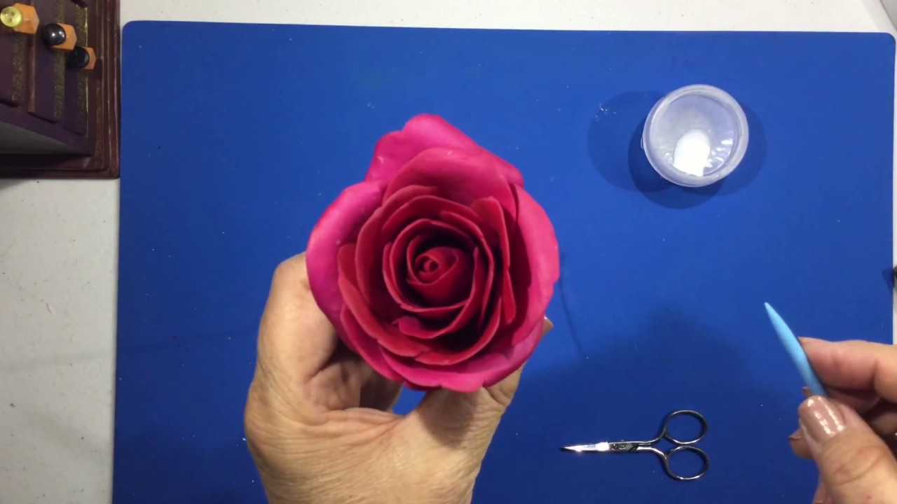 Rosa en pasta flexible | 14 de febrero | Fácil con la Abuela