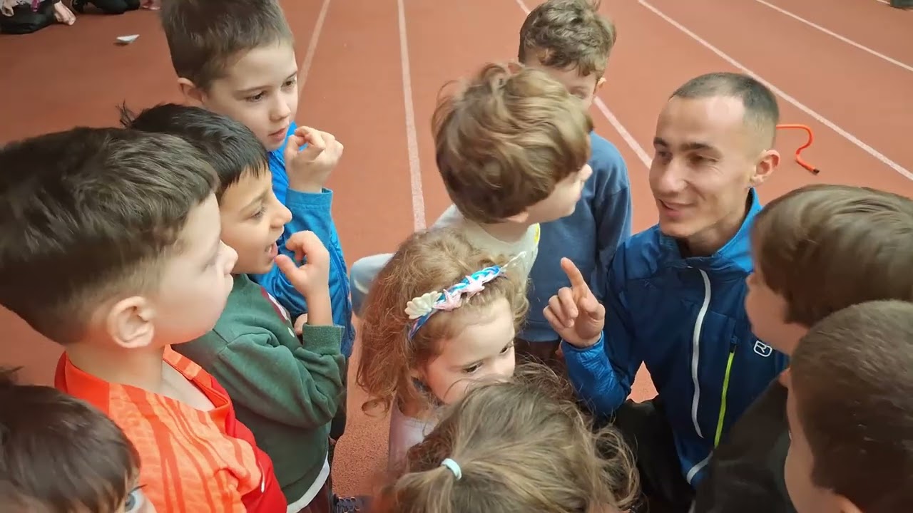 Antrenamente, interviuri la cald, mișcare și voie bună la Pro Atletic