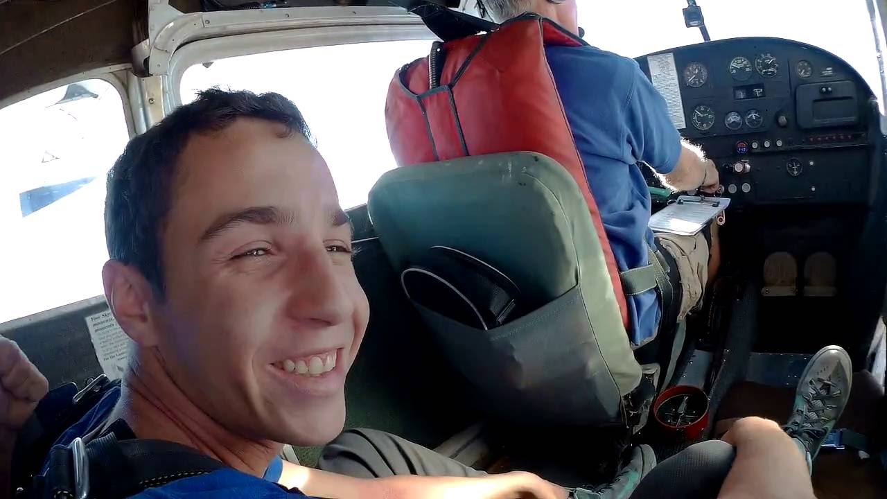 Chanoch's Skydiving part 6