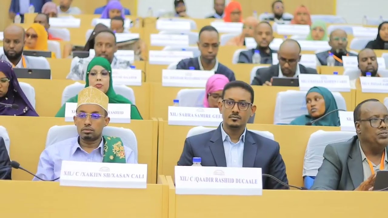 Barlamaanka degaanka dds aya Kalfadhigisi ku ansixiyey 4 gobol 25 mamul magaalo iyo14 degmoyin cusub