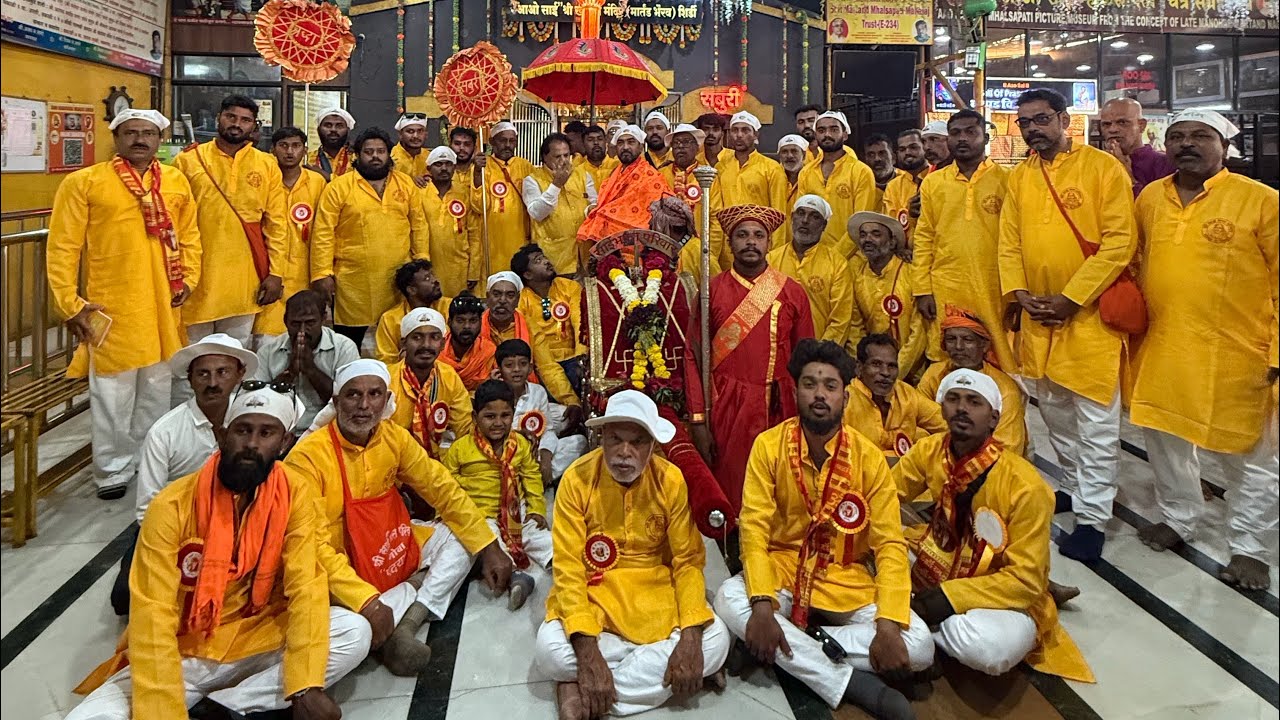 The day we reached Shirdi 🥹by foot from Goa 🚩❤️#saibaba #shirdisaibabadevotees #vaari #bhajan #om 