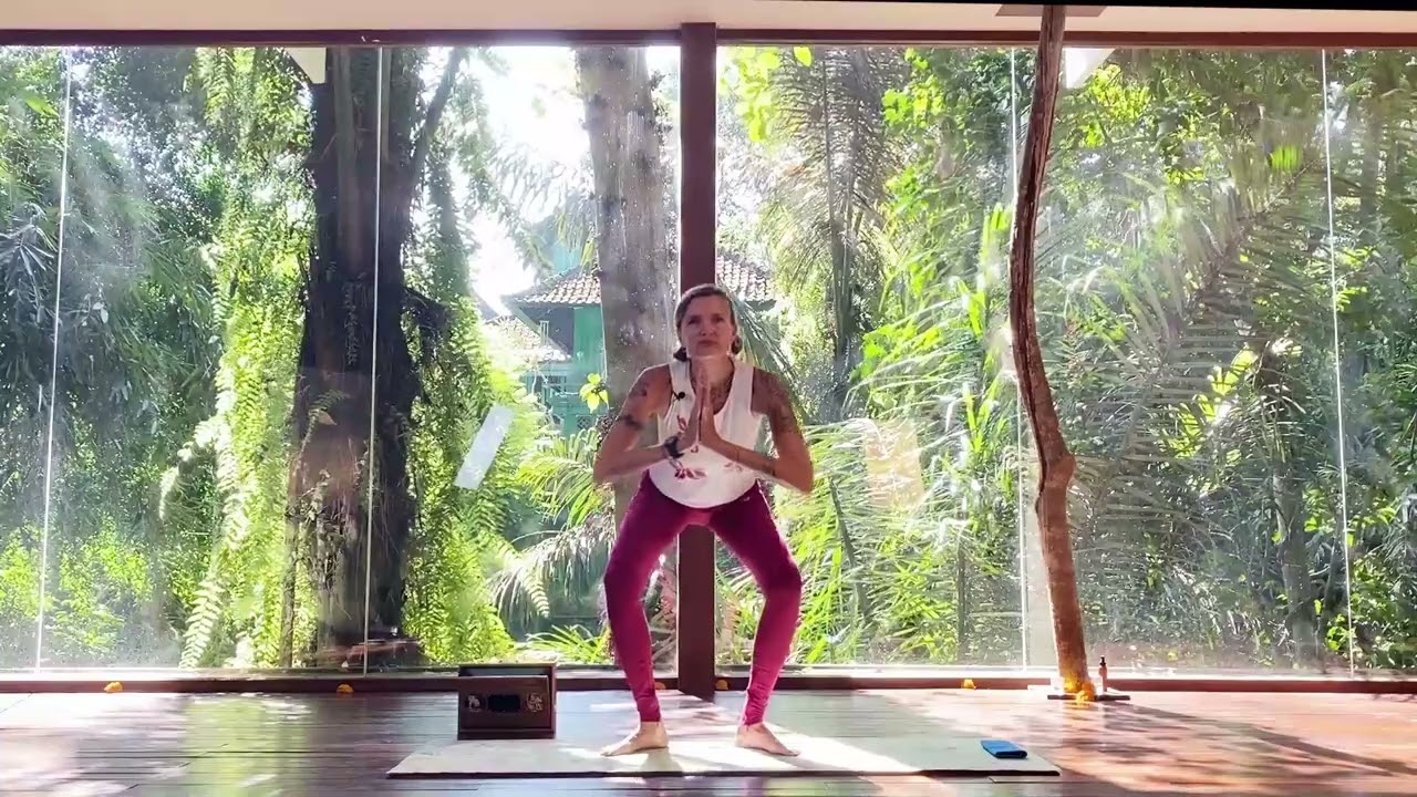 Free Class of the month | RA Vinyasa - Saraswati Flow with Sanna