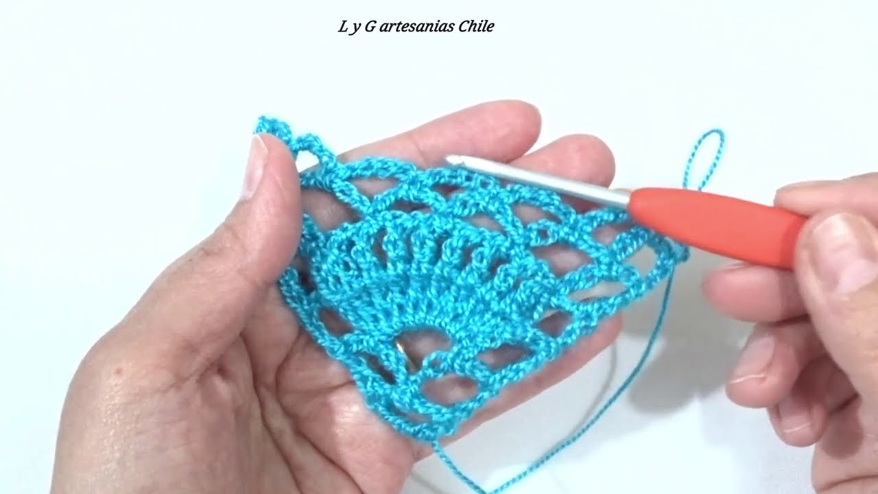 CHAL TURQUESA A CROCHET