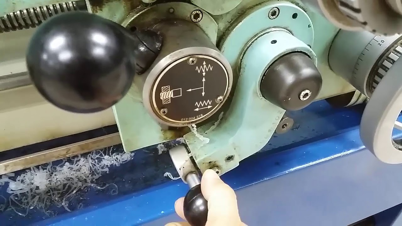 Torno convencional - Movimentos automáticos