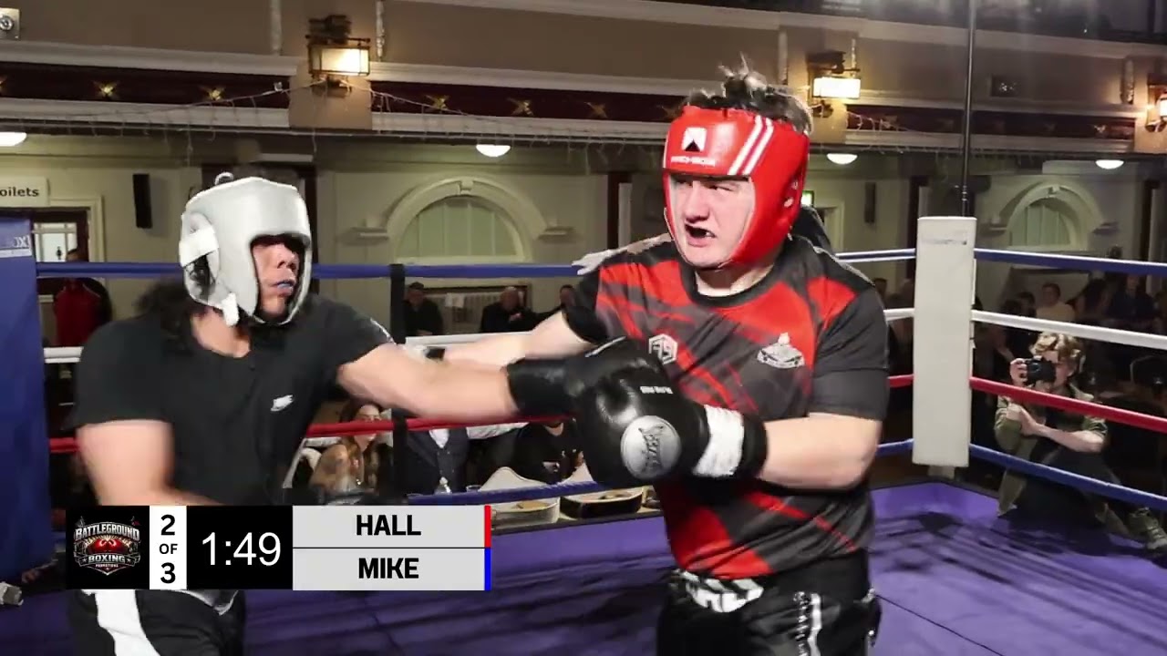 Albie Hall vs Dave Mike | High Pace 3 Round Battle | Fight Club 6
