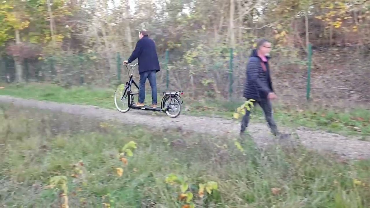Walking bike vélo électrique 2 roues à tapis de marche intégré