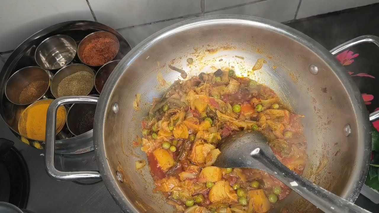 पत्ता गोभी की आसान और स्वादिष्ट सब्ज़ी | Patta Gobhi Ki Sabji Recipe