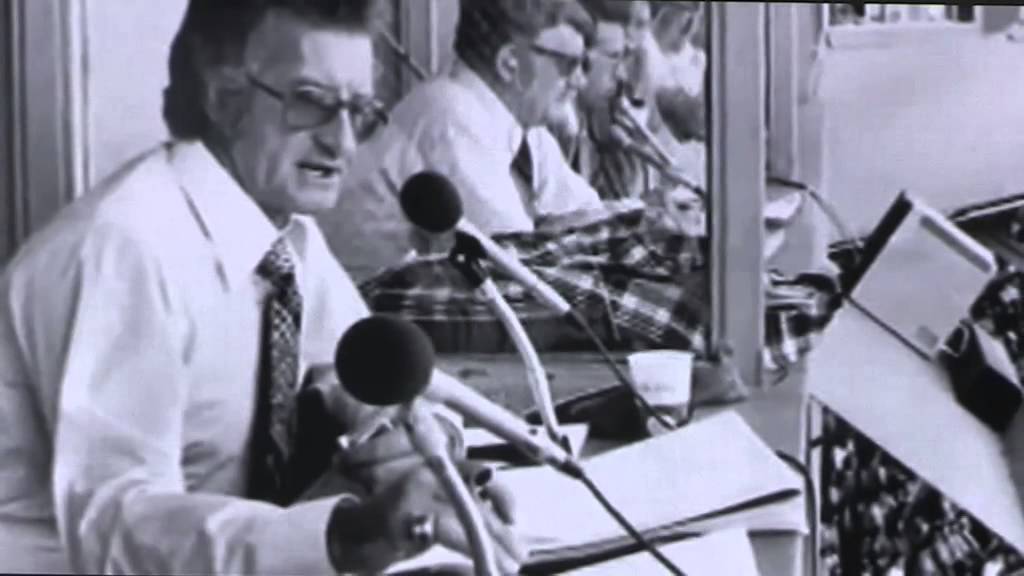Brewers' video tribute to Bob Uecker, unveiling of honorary statue in section 422 at Miller Park