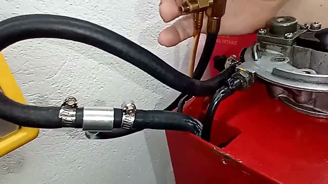 Calibrar Válvula de Retorno a una Presión de 1 Bar en un Inyector Mono punto