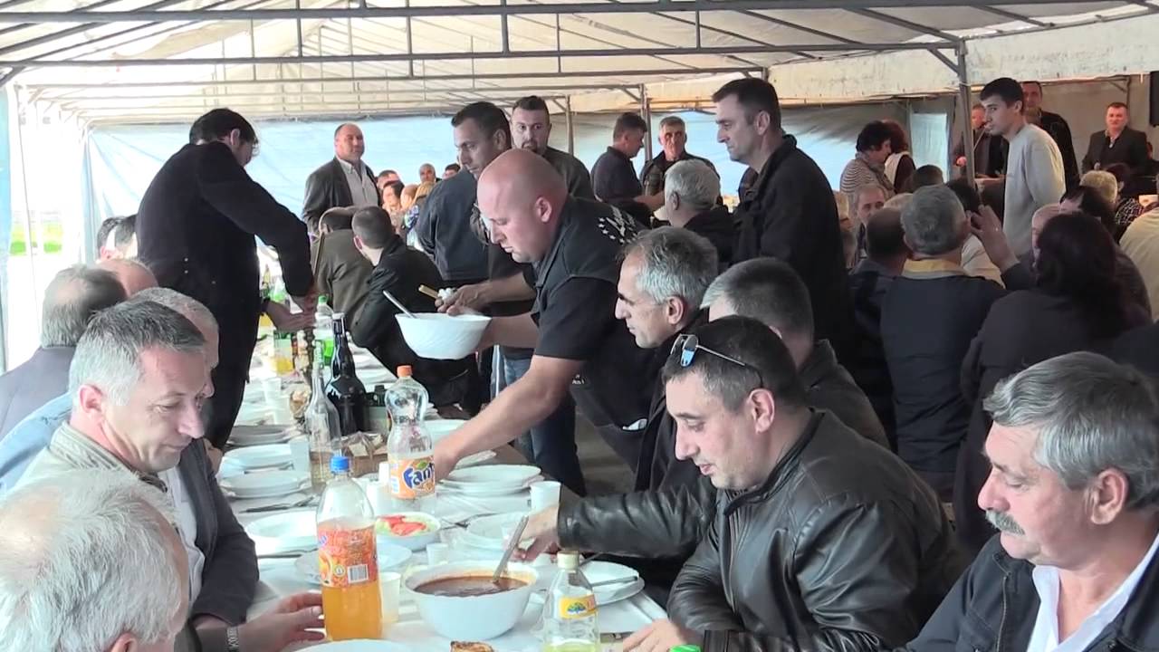POKRIVANJE CRKVE STANARI PROSLAVA 1