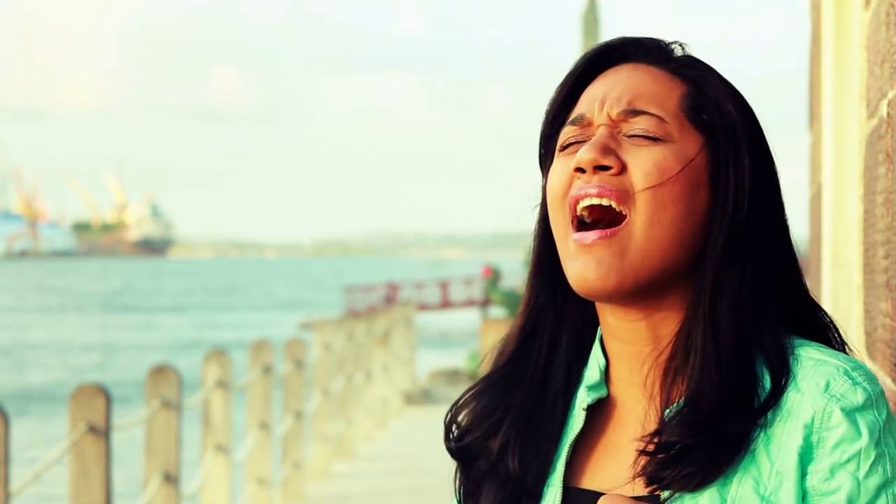 Eveny Braga   Ele me Viu   Clipe Oficial