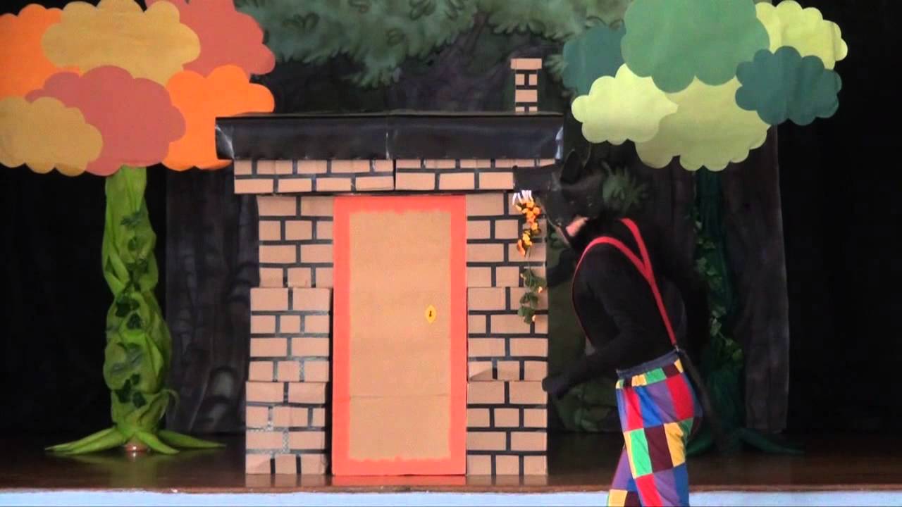 Os 3 Porquinhos e o Lobo Mau - teatro infantil