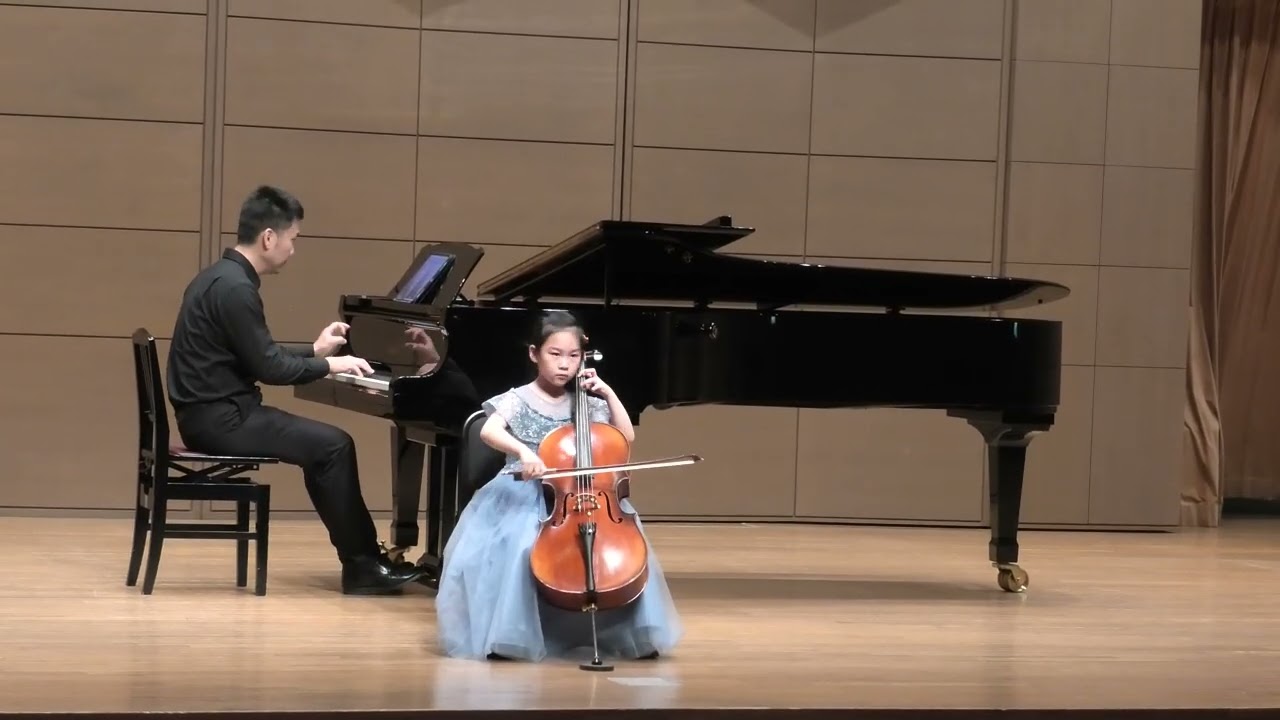 Haydn Cello Concerto No.1 in C Major – I. Moderato | Amy Wang (Age 7)
