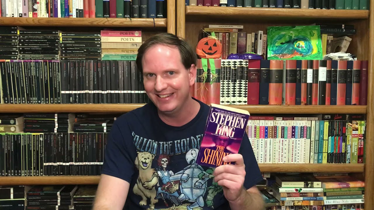 Library Tour Shelf 15: Does King Wear the Crown? Mass Market Horror 🎃 📚