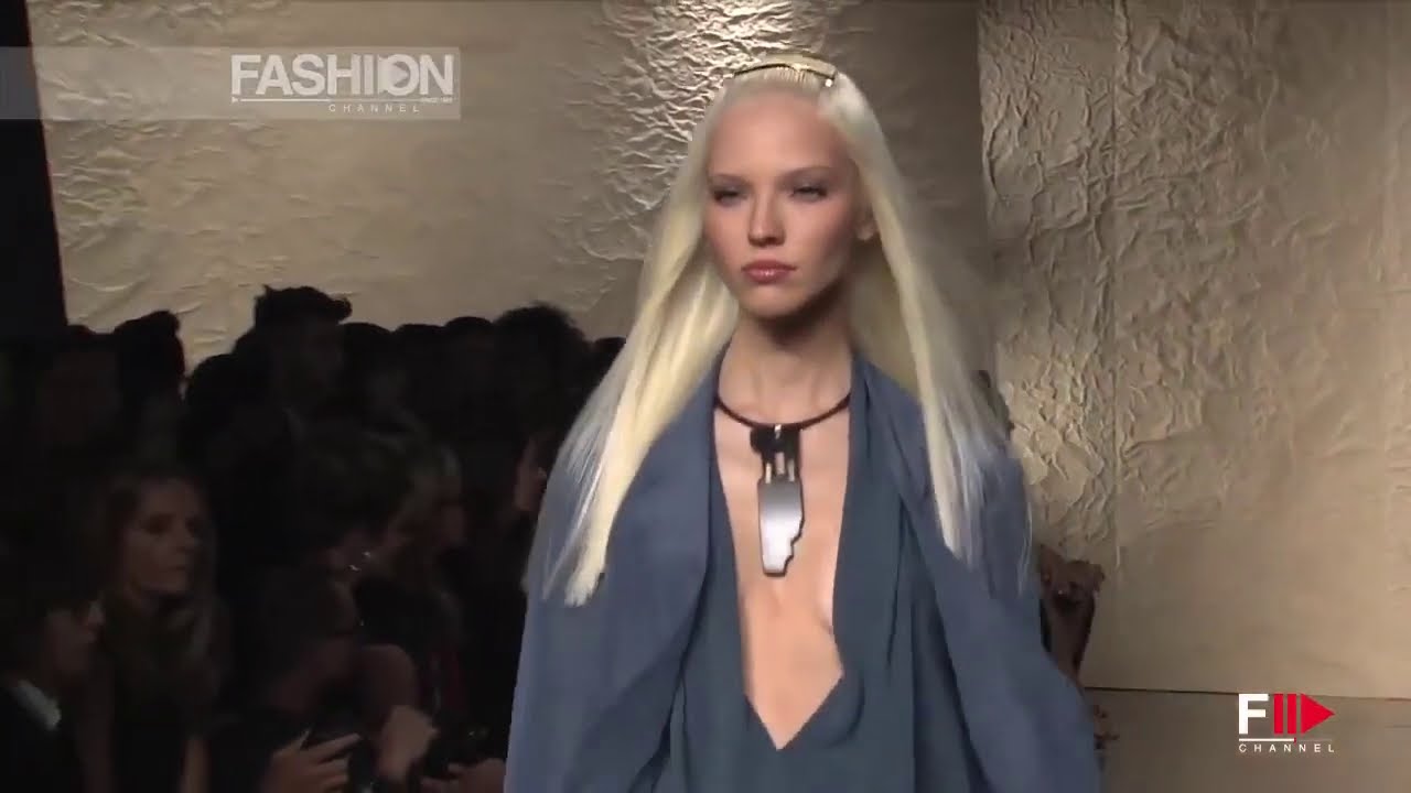 DONNA KARAN Spring 2014 New York - Fashion Channel