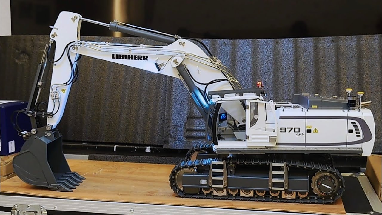 KABOLITE K970-100S Pro UNBOXING at Topmodel (1/14 LIEBHERR R970 Excavator RC 遙控拖車 挖土機 怪手Truck RC)