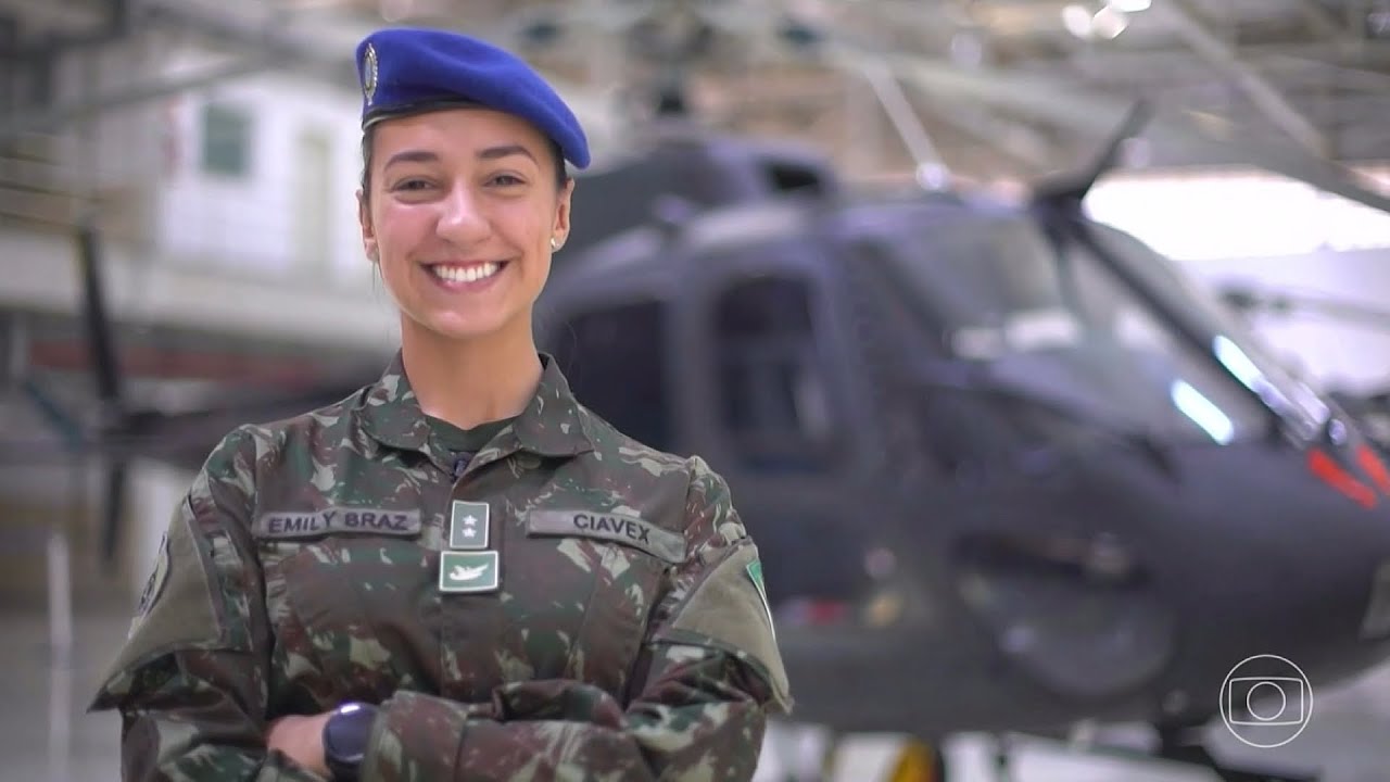 #Aviadoras - 1° Tenente Emily de Souza Braz da Aviação do Exército, faz historia!