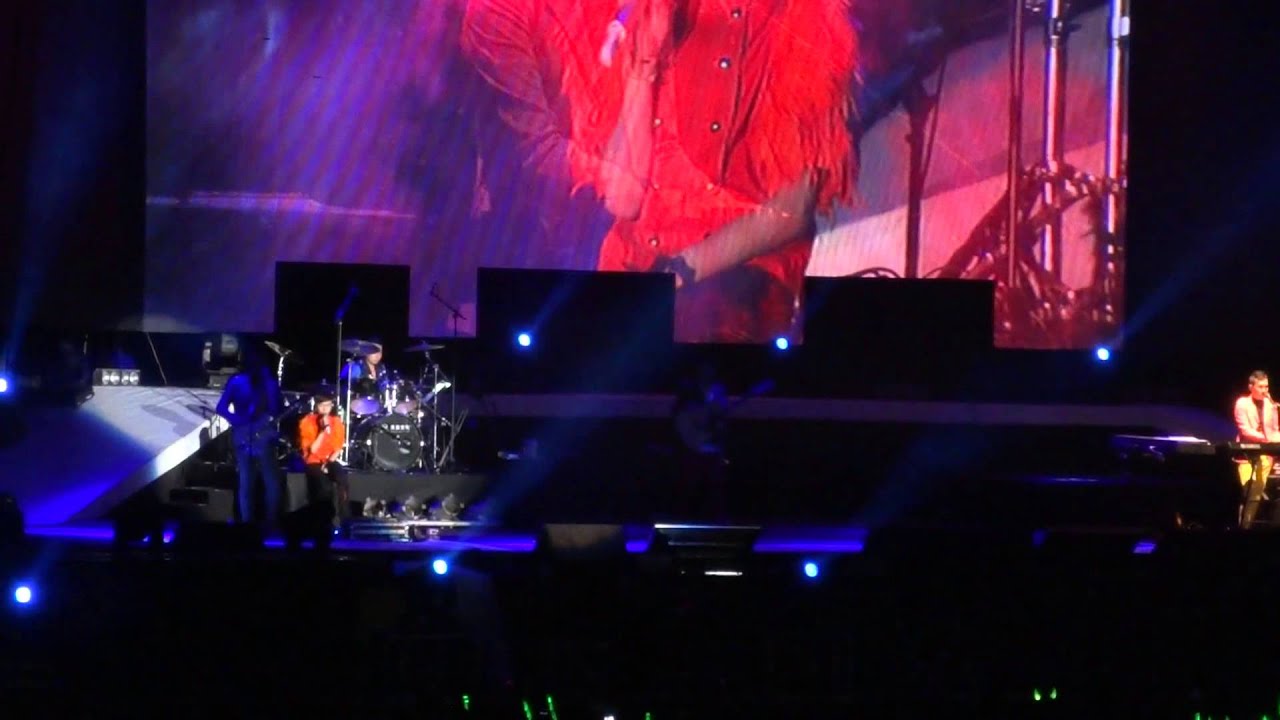 蘇打綠 廣州演唱會 主唱大人心情不大好 + 在時間面前 17/11/2012