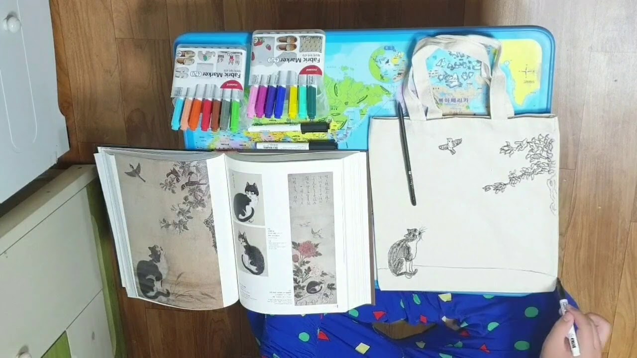 패브릭아트 김용건 Fabric Art Kim Yonggeon 오구라컬렉션 변상벽 필 고양이와 참새 (cat and sparrow) KoreanPaintings