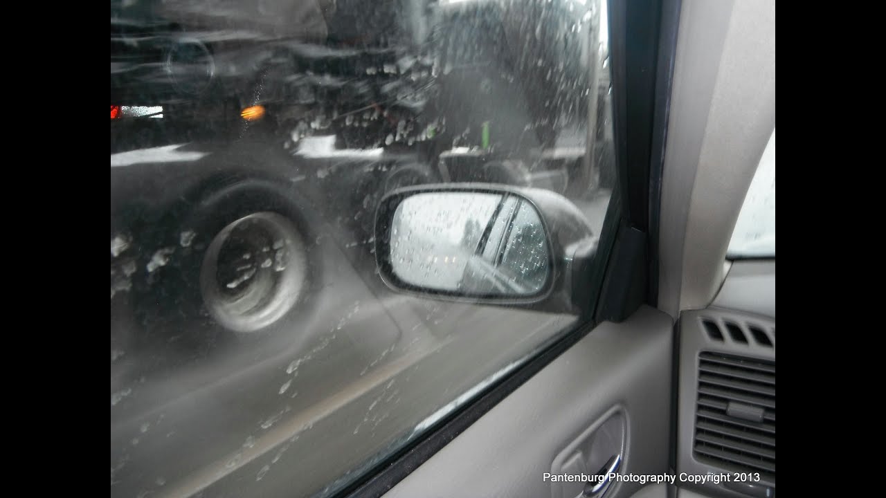 Stay Alive in Your Car During a Severe Winter Storm - Car Survival Kits That Work