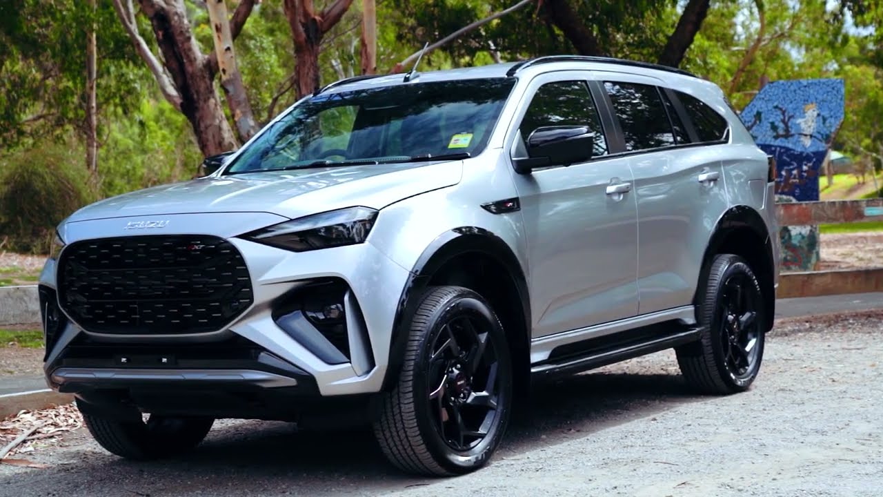 2025 Isuzu Ute MU-X XT - top of the tree and superb ability