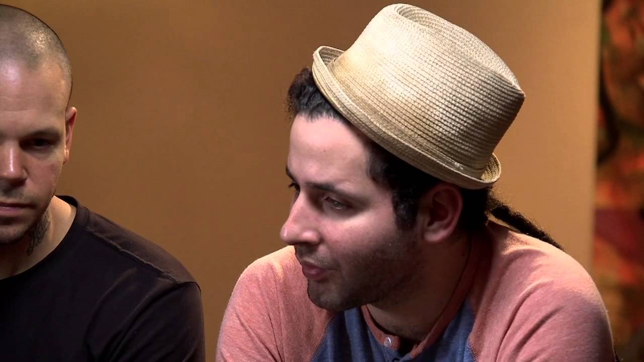 Calle 13 - Entrevista Intima.
