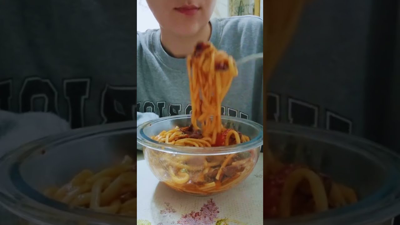 ASMR MUKBANG | Savory Tomato Pasta with Olives & Anchovies (No Talking)