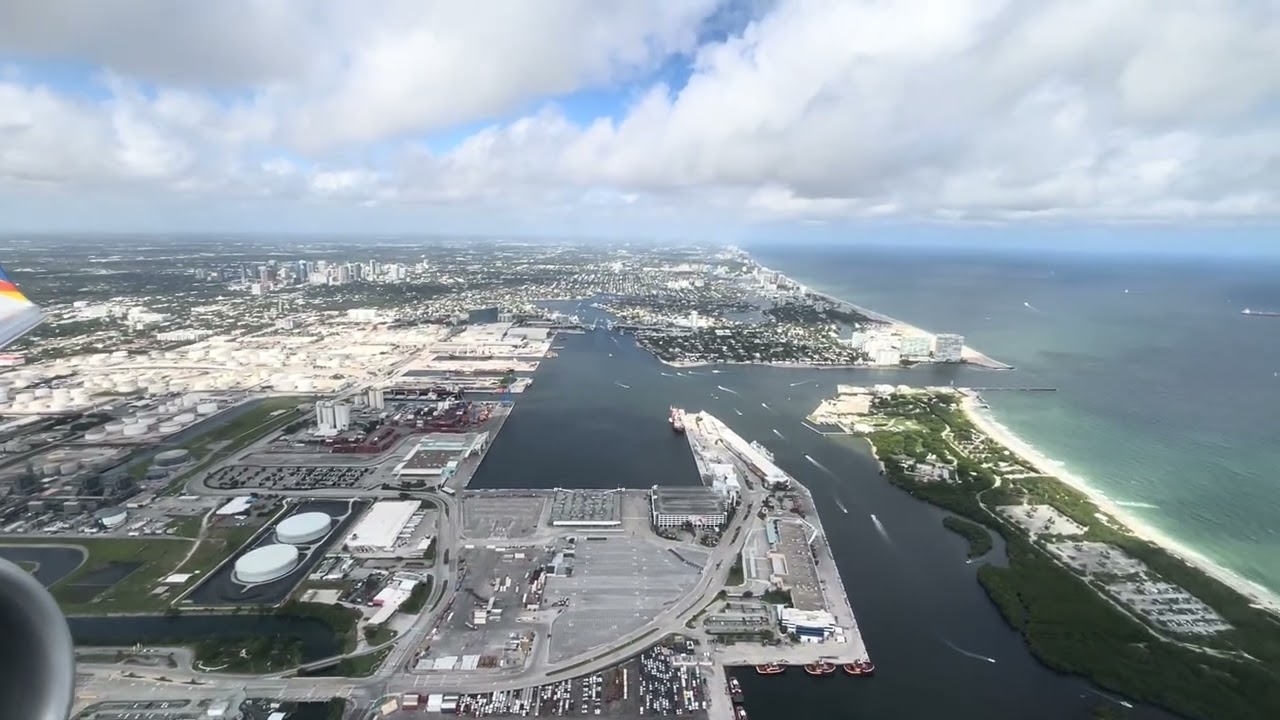 Take Off From FLL On Allegiant 