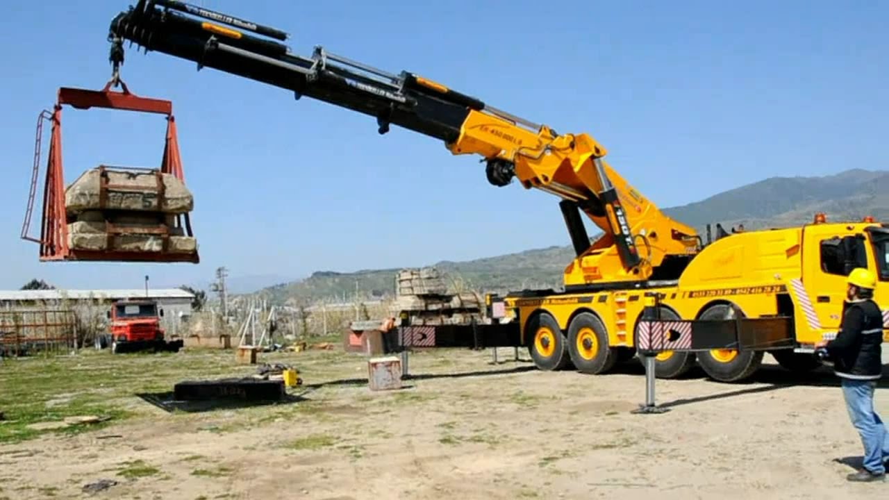 Самый мощный кран манипулятор в мире