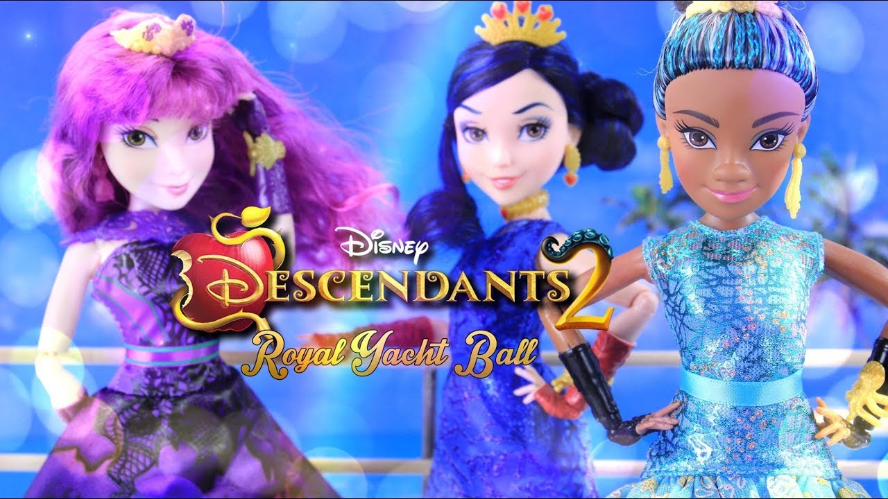 Disney Descendants 2 Royal Yacht Ball and Cotillion Doll Review