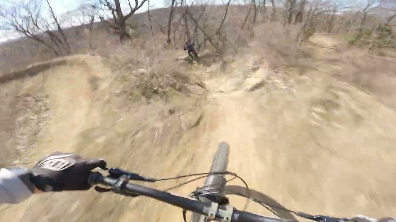 Turkey Mountain Downhill MTB-  Dino Juice 