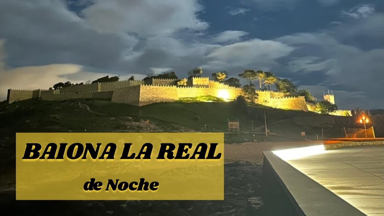 Bayona de noche.