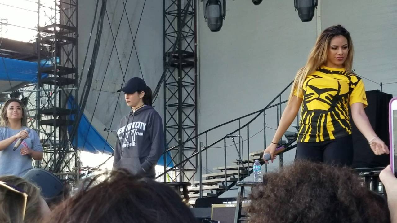 Sound check with Fifth Harmony! 08/31