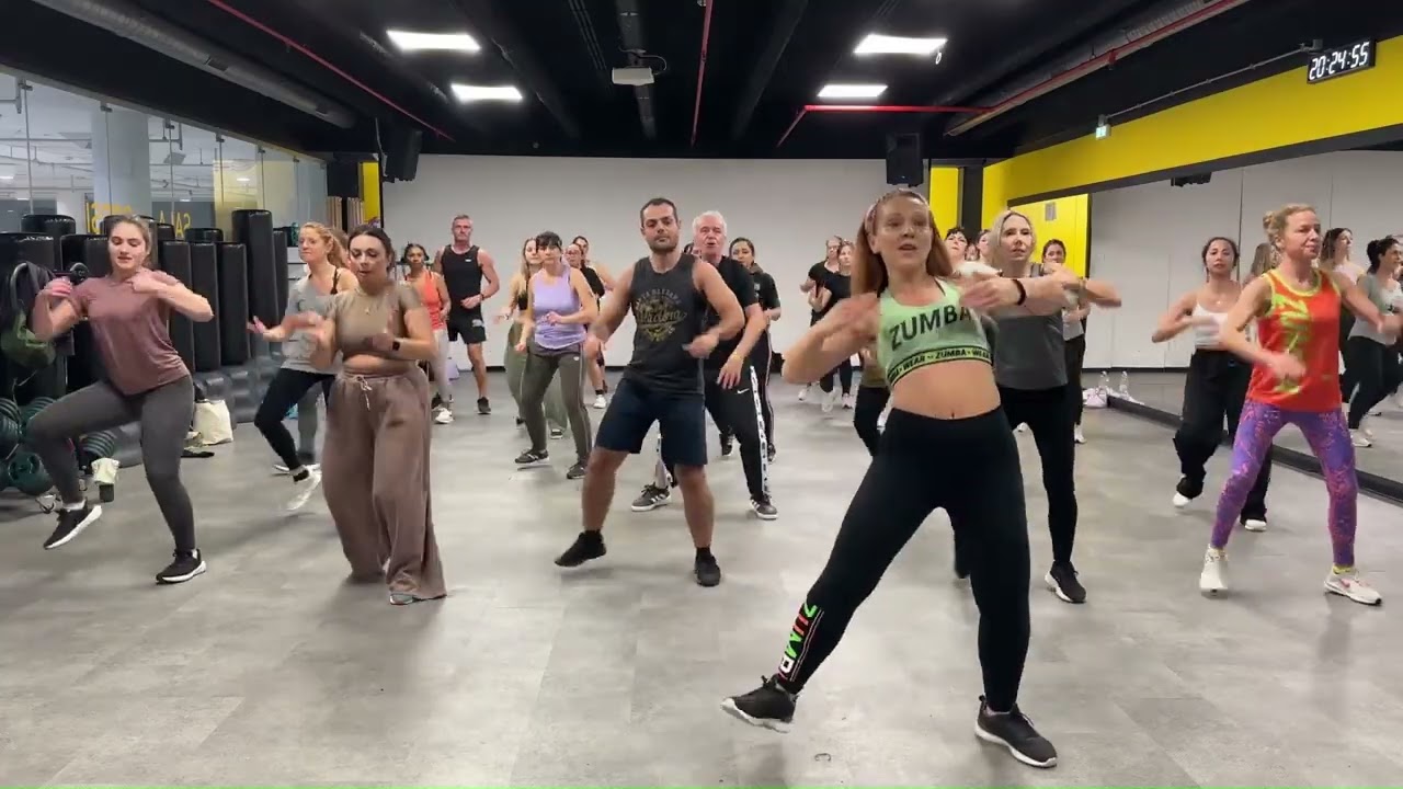 Farruko, Louis BPM ft. Makaco El Cerebro - Maracaibo - Zumba fitness