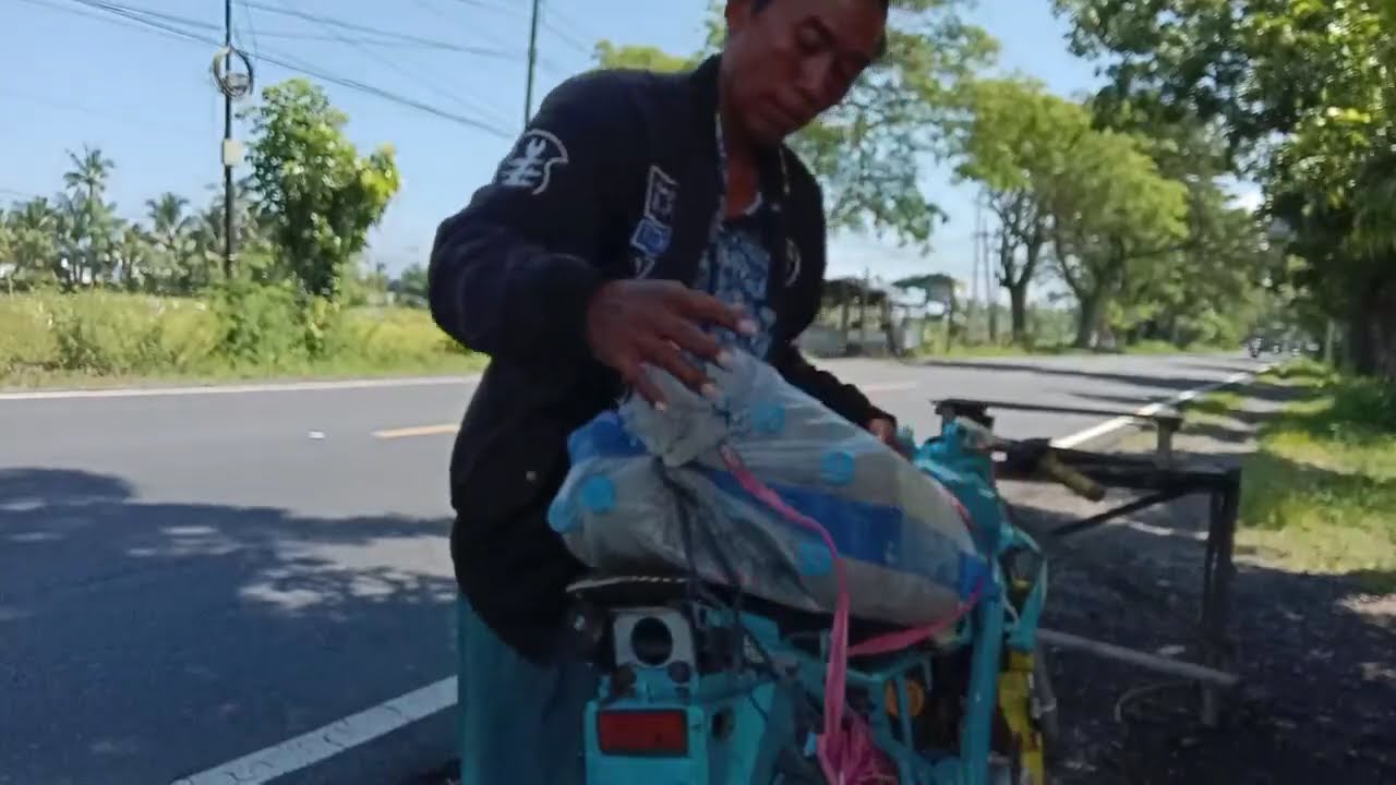 DANGDUT KOPLO KENDANG RAMPAK - BASS NYA ENAK BANGET - CINTA MERAH JAMBU.