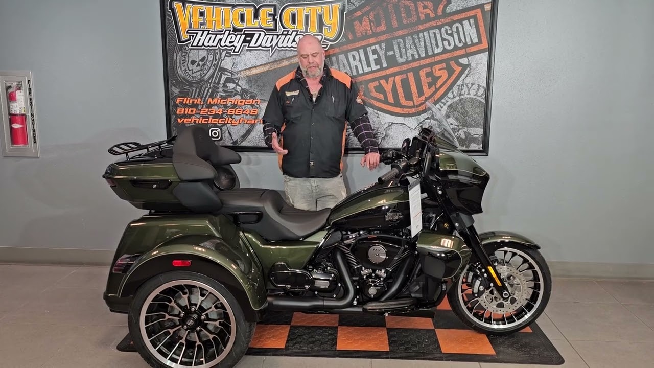 2026 Harley-Davidson Street Glide 3 Limited Olive Steel and Black