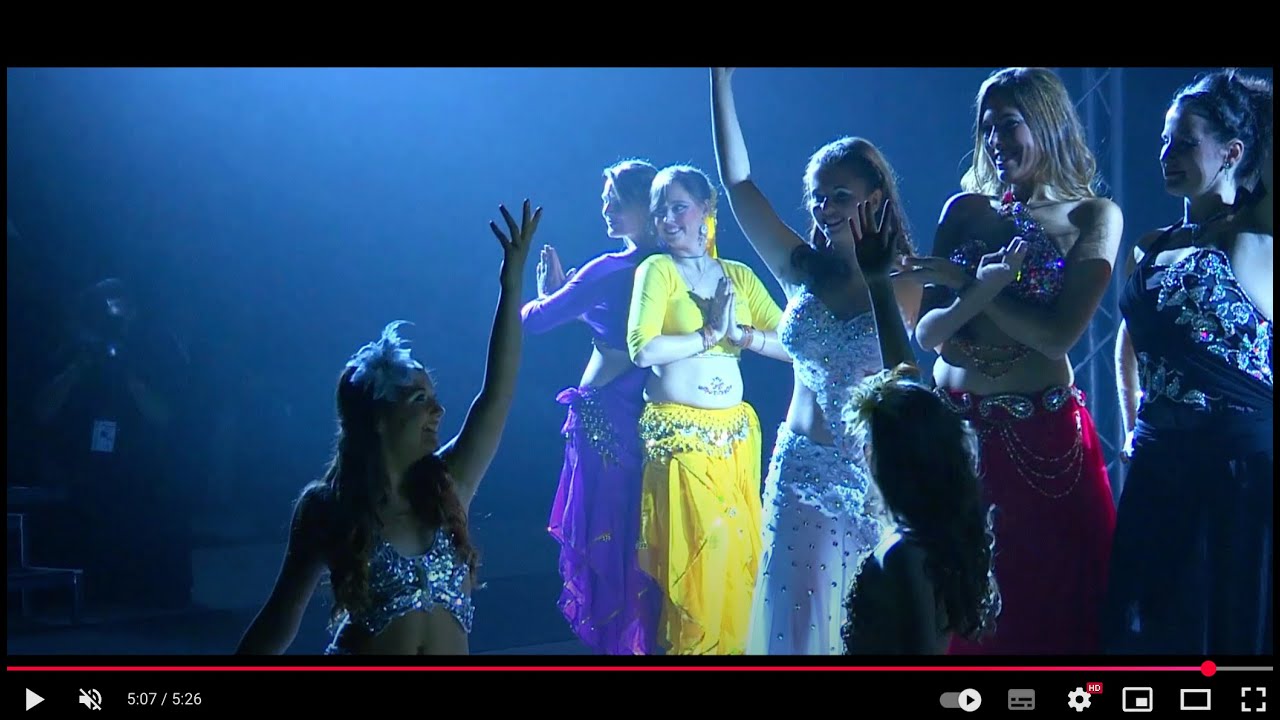Défilé BellydanceDiscount.com : Costumes et access de danse orientale & Bollywood / Coll 2013-14