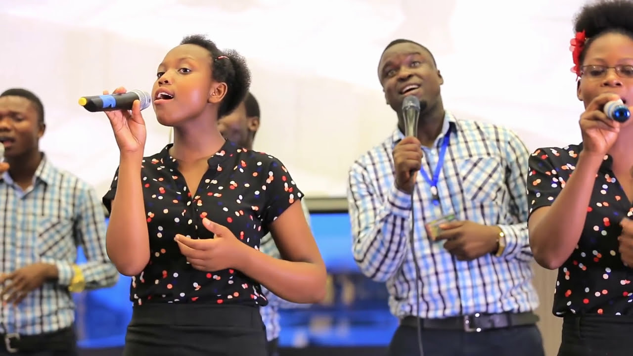 Alikoketi Mfalme the holy singers +255715818838,+255626561191