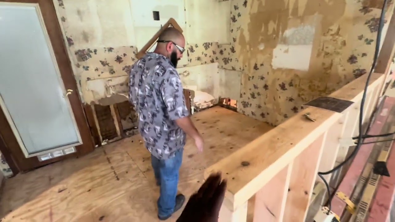 Finish with Leveling the entire house & cutting trees down around my￼ property! 🚀🚀