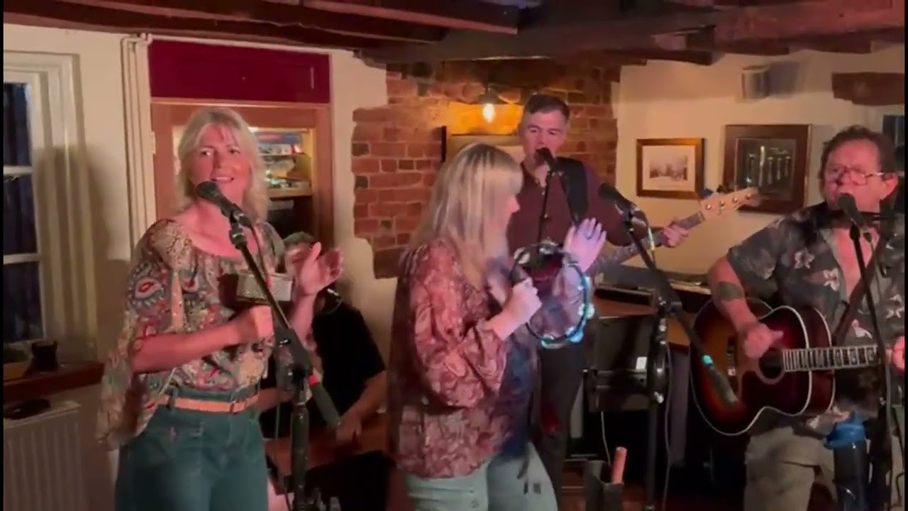 Recollections @ The Crooked  Billet