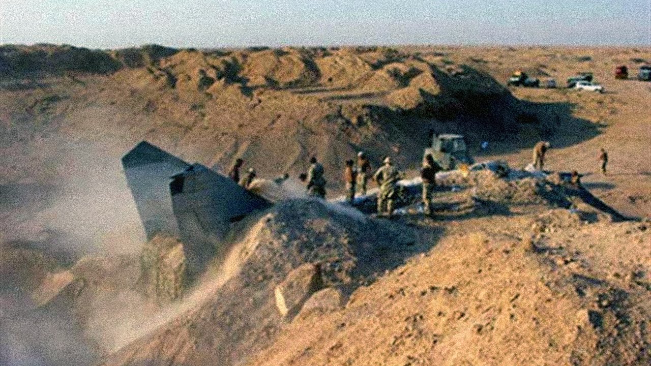 The Mysteriously Buried Fighter Jets in the Middle of a Desert - Dark Photos