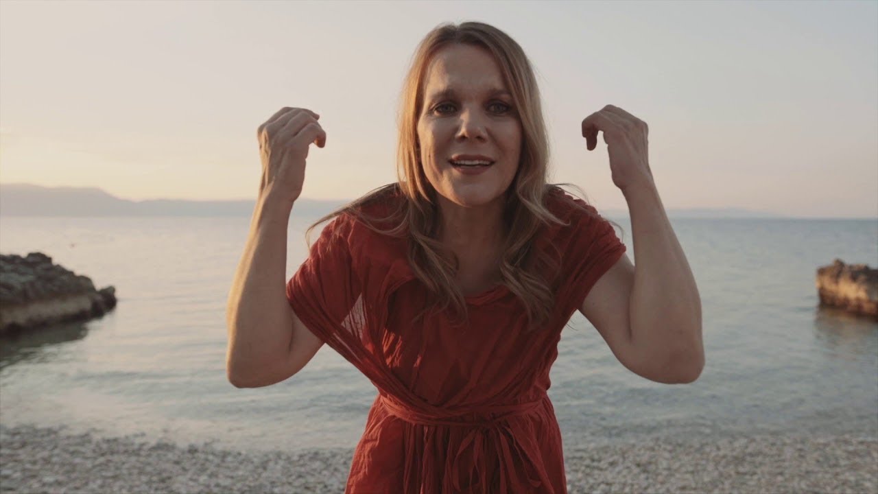 Elis Lovric - Sretno ti bilo (Official Music Video)