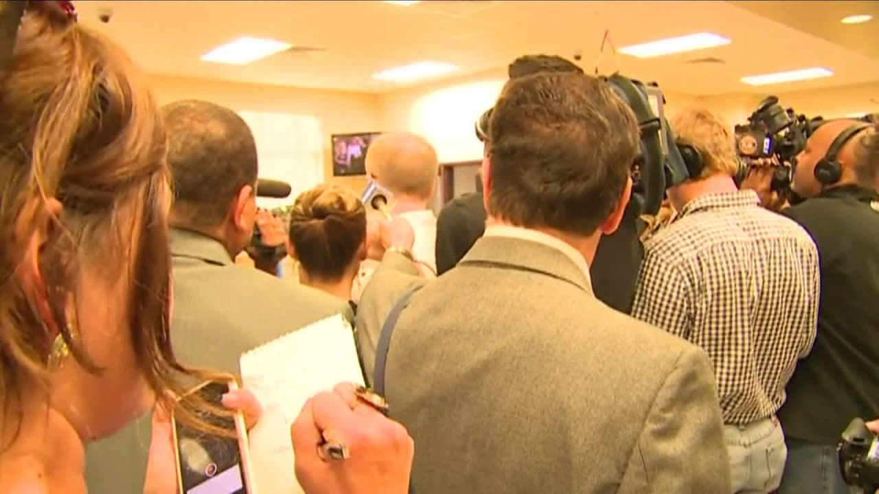 Kim Davis denies a couple's request for a marriage license