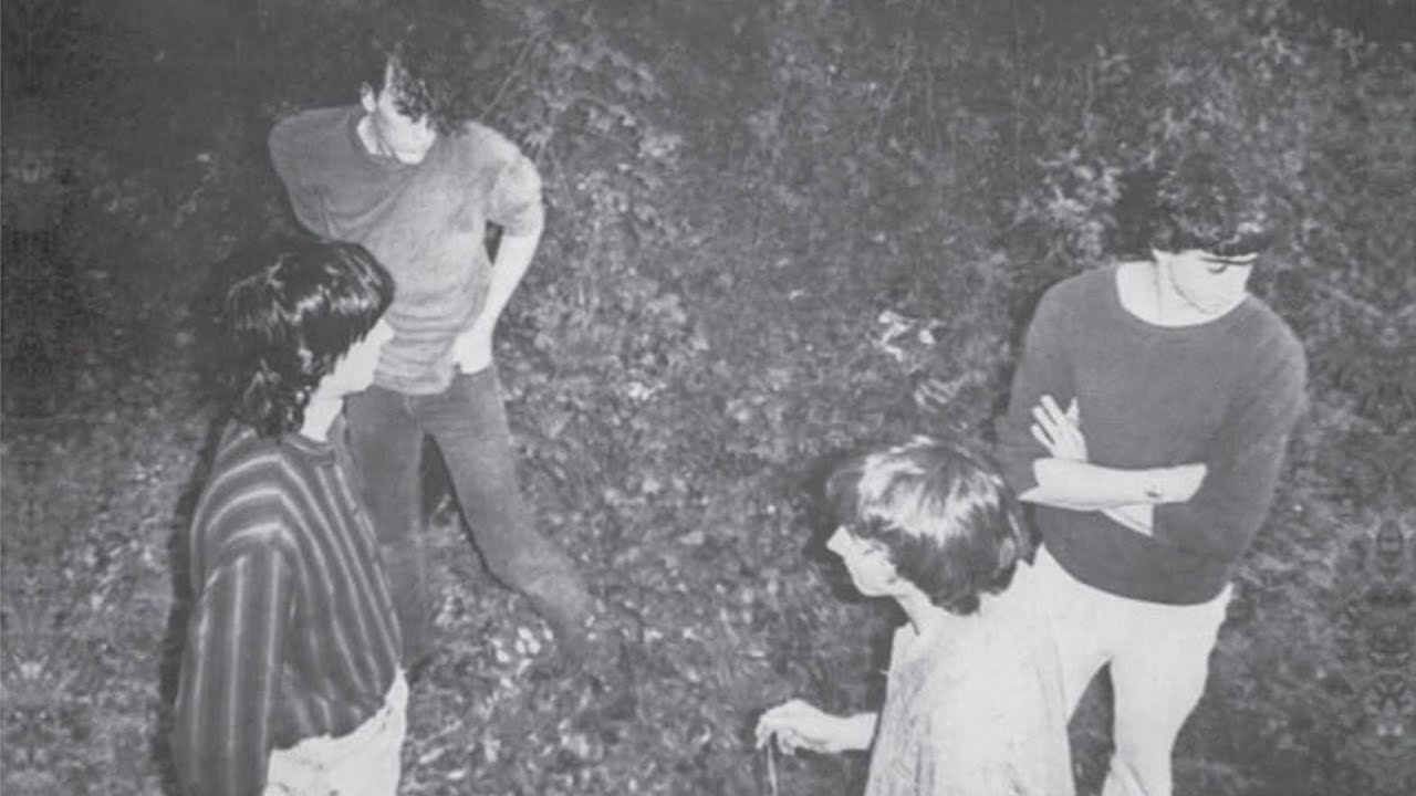 R.E.M. Re-Releases 'Radio Free Europe' to Support Press Freedom