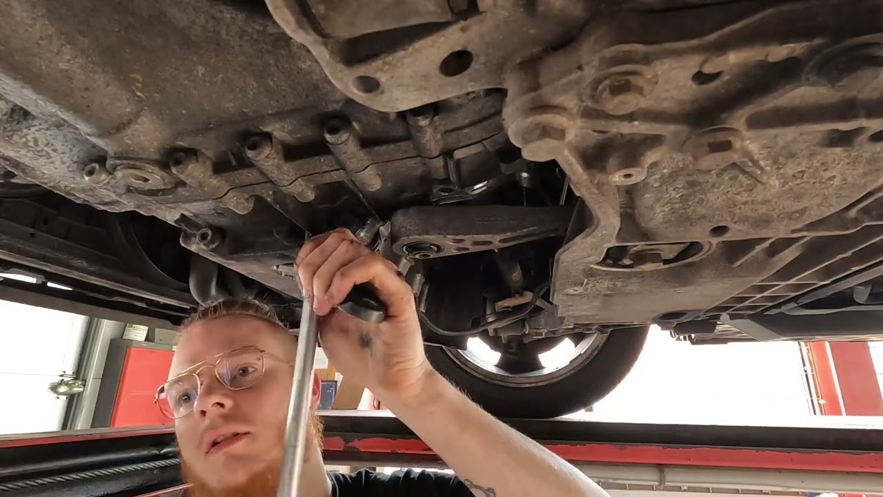 Audi A3 broken engine mount DESTROYED downpipe! 2.0 TDI